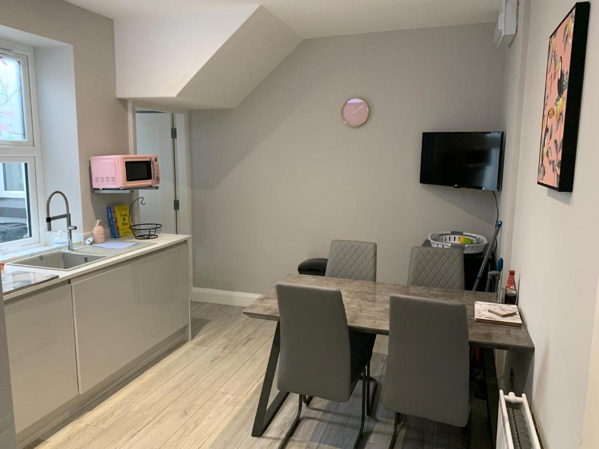 Seaview Aurora House - Central Luxury Apartment وارين بوينت المظهر الخارجي الصورة